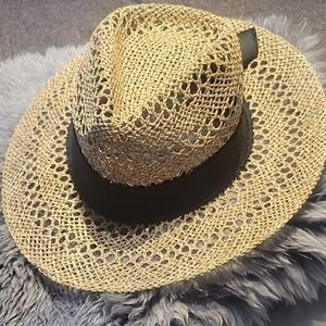 NEW Light Beige Wide Brim Straw Hat with Classic black Band